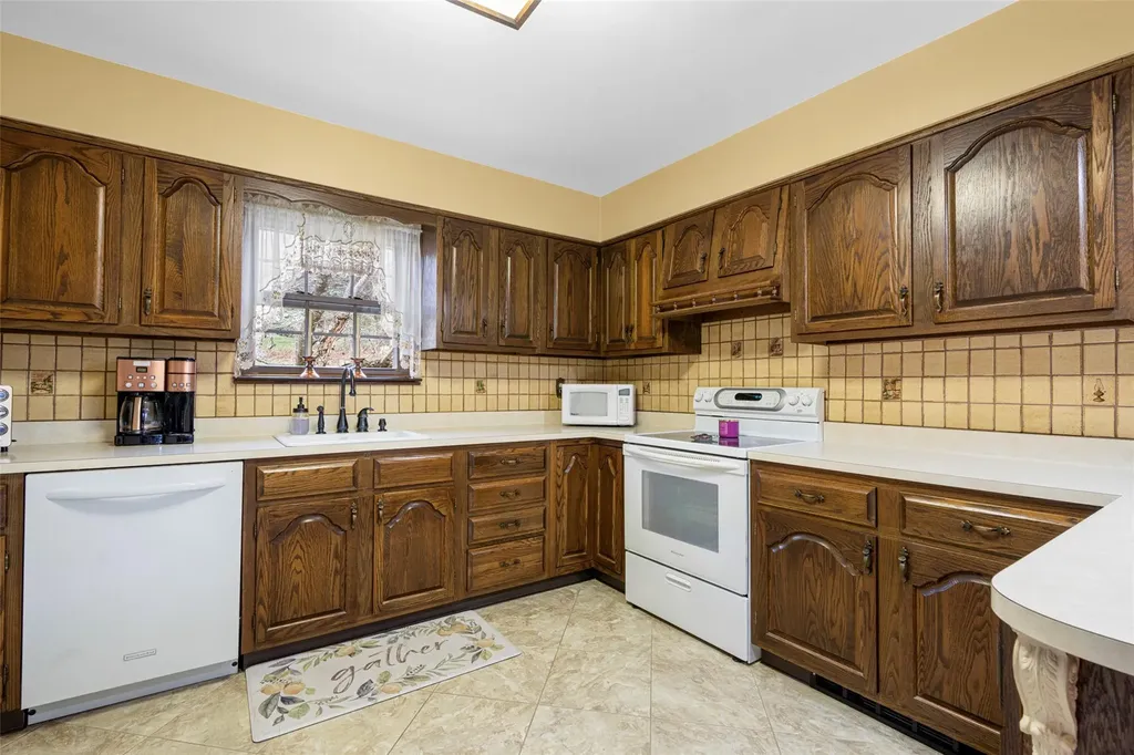 27 Great Bear Road Holmes NY 12531