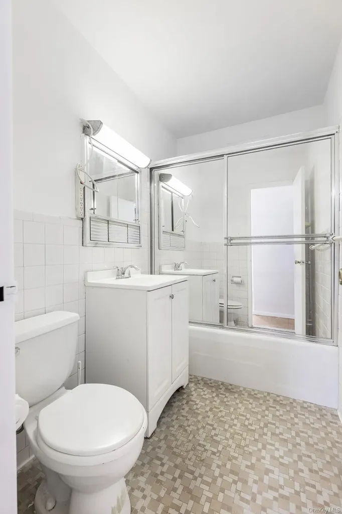 40 Brighton 1st Road Brooklyn NY 11235