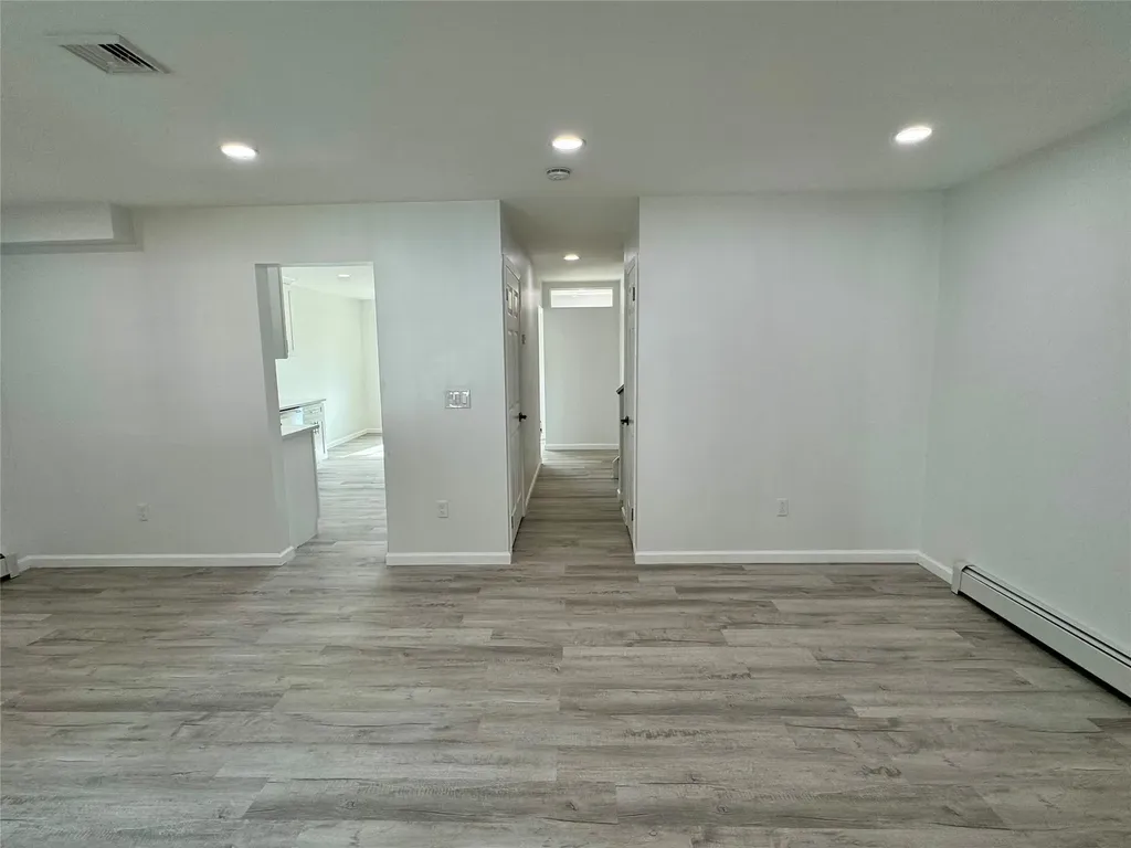 12 Cedar Court Middletown NY 10940