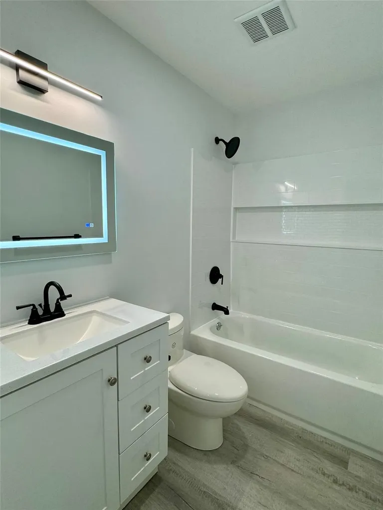 12 Cedar Court Middletown NY 10940