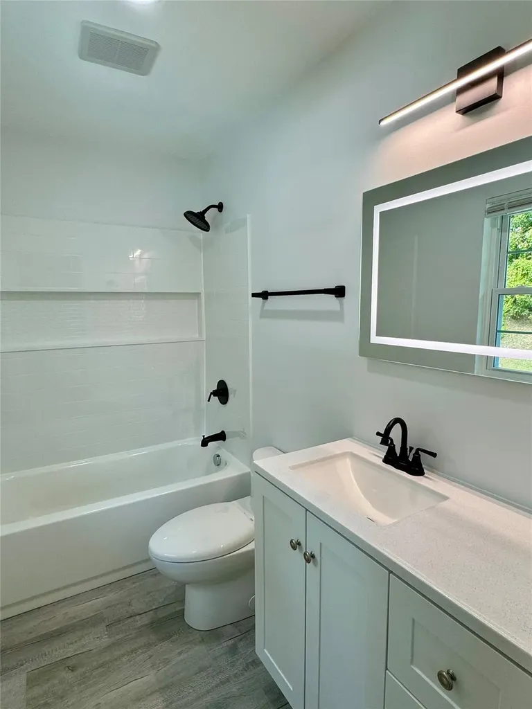 12 Cedar Court Middletown NY 10940