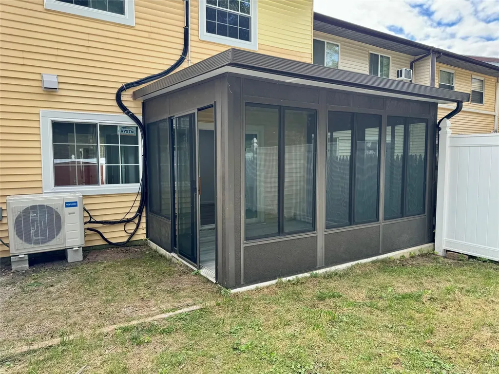 12 Cedar Court Middletown NY 10940