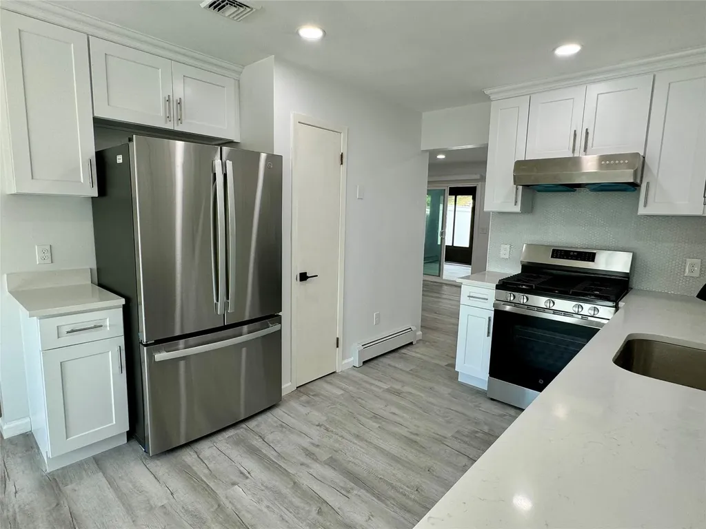 12 Cedar Court Middletown NY 10940