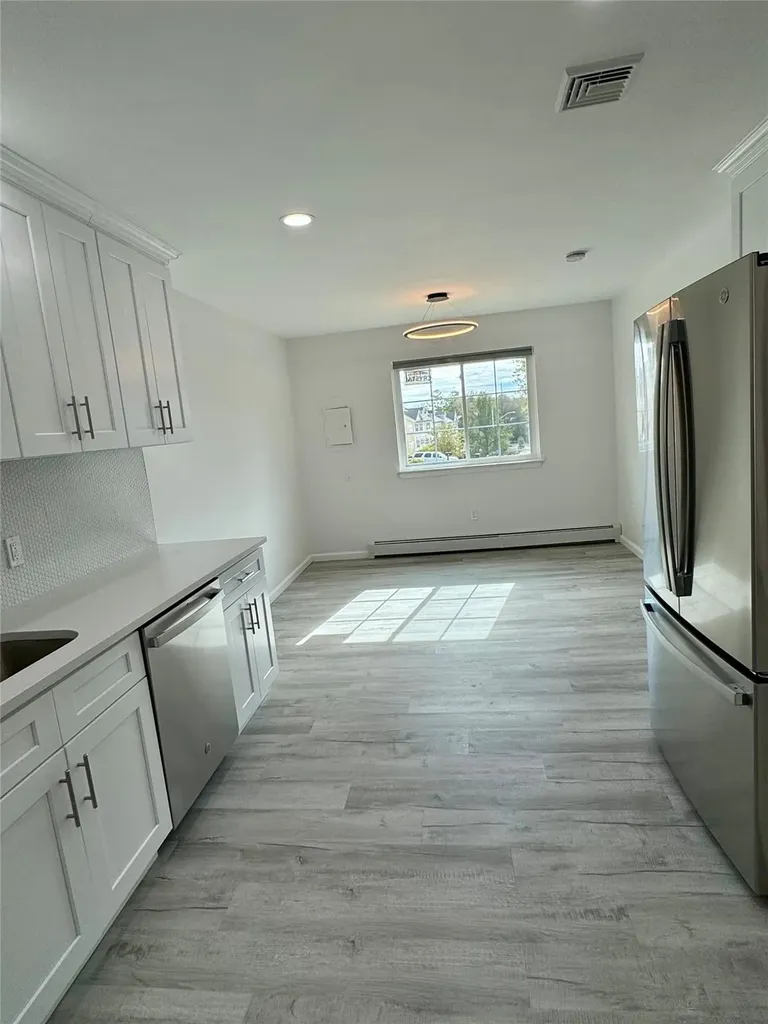 12 Cedar Court Middletown NY 10940