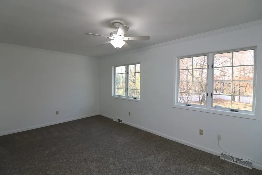 66 Roundtree Court Beacon NY 12508