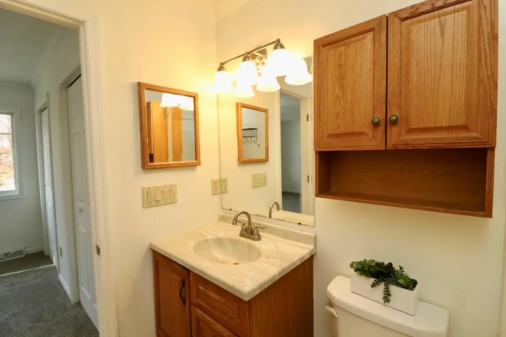 66 Roundtree Court Beacon NY 12508