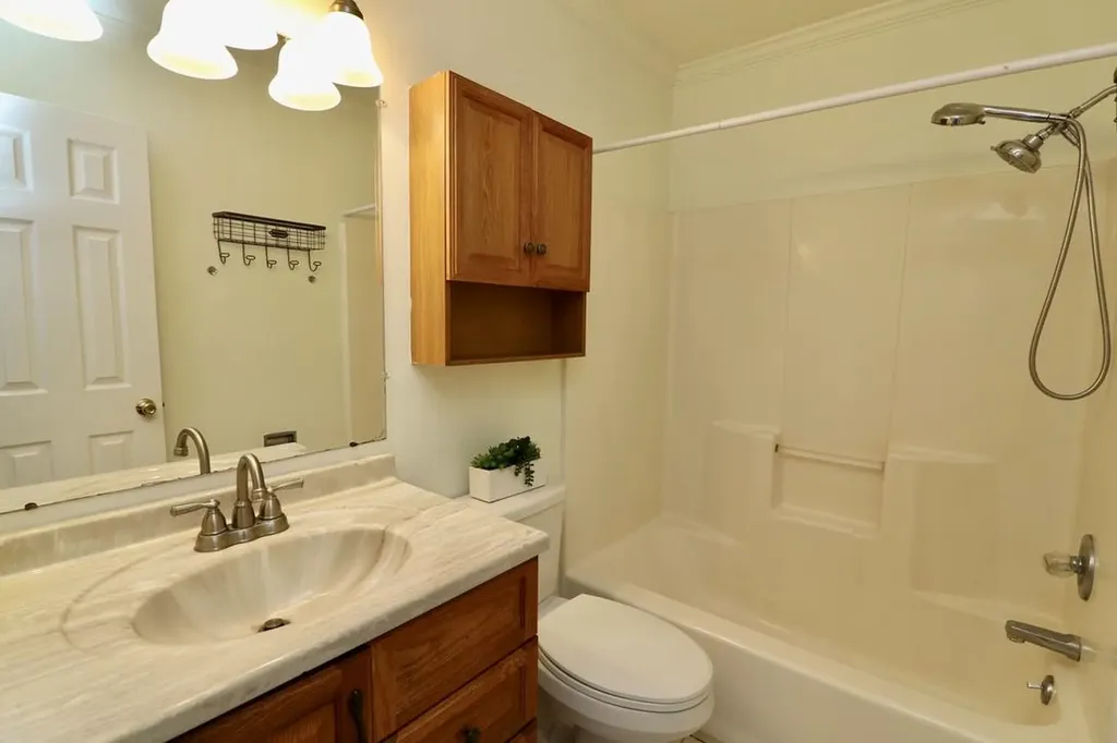 66 Roundtree Court Beacon NY 12508