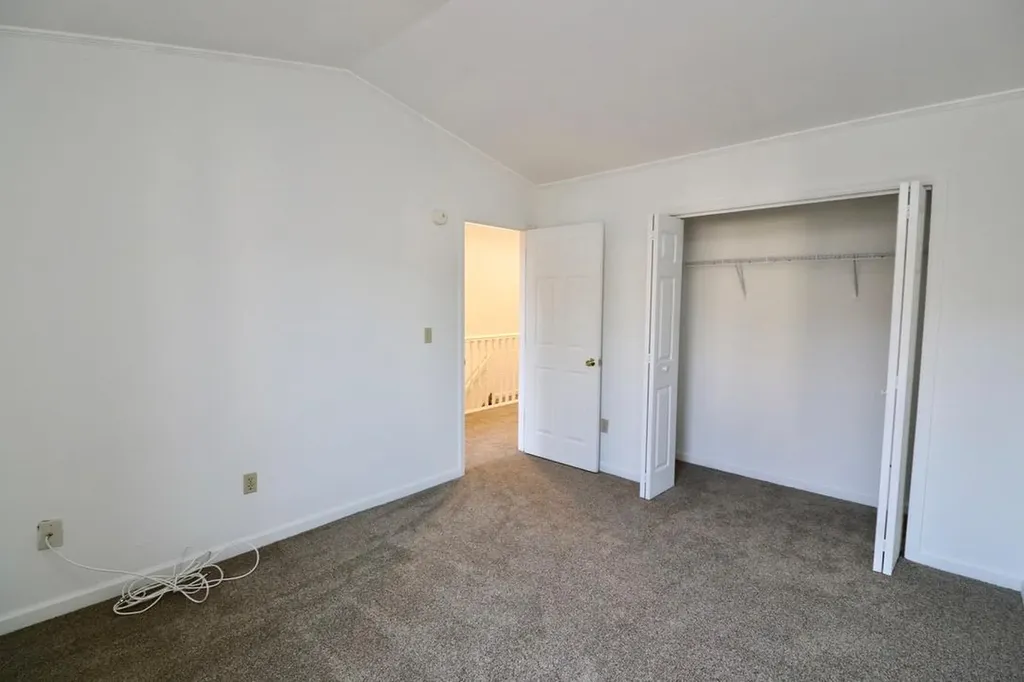 66 Roundtree Court Beacon NY 12508