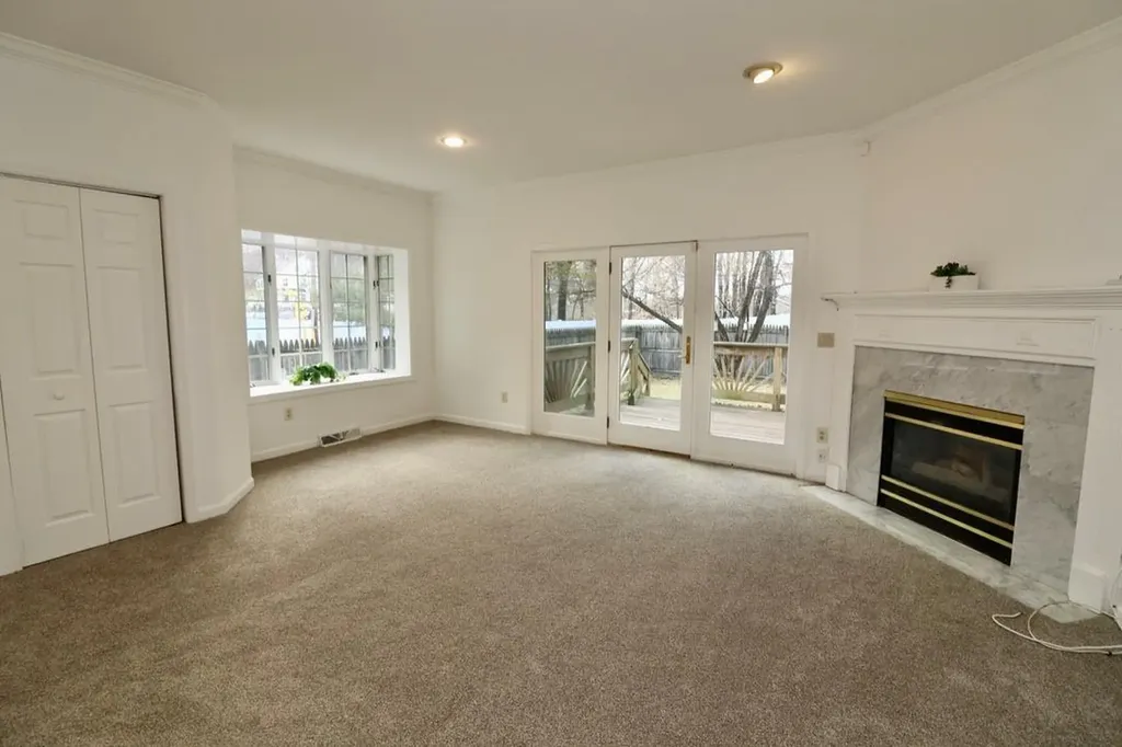 66 Roundtree Court Beacon NY 12508