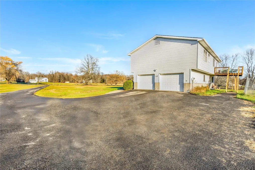 22 River Glen Road Wallkill NY 12589