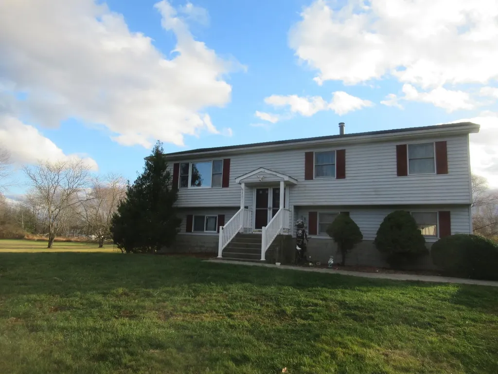 22 River Glen Road Wallkill NY 12589
