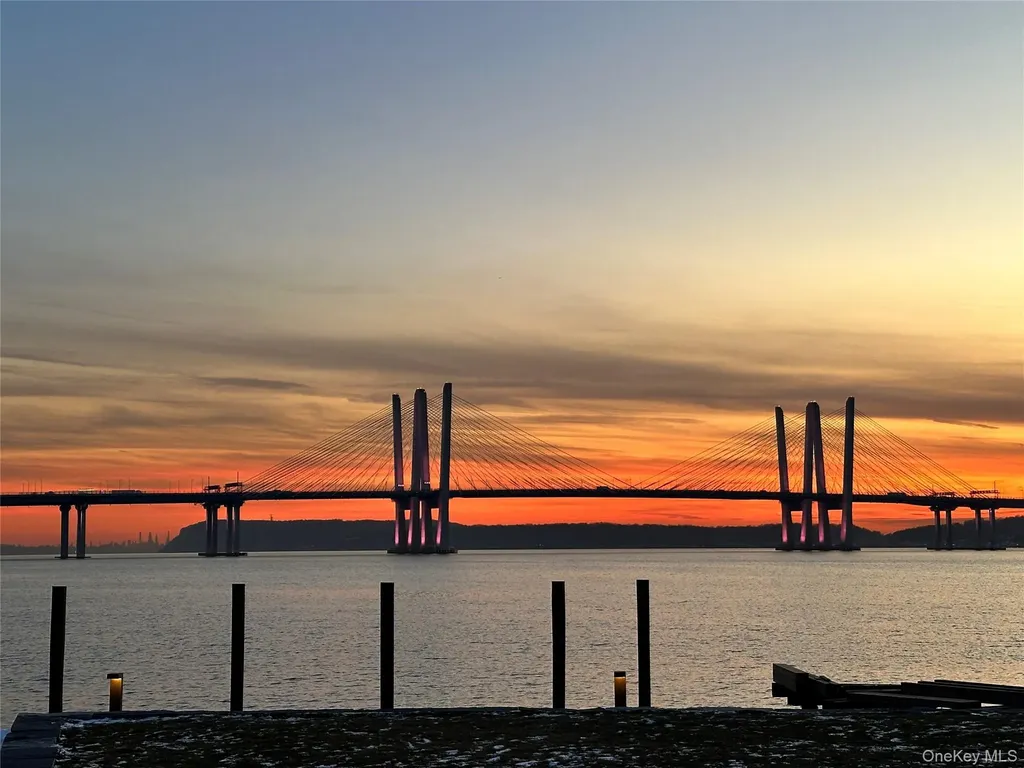 4 Lighthouse Landing Sleepy Hollow NY 10591