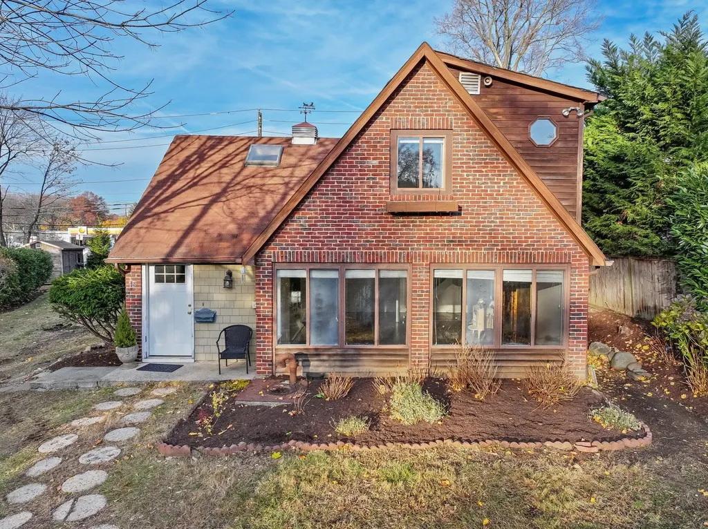 15 Highview Avenue New Rochelle NY 10801
