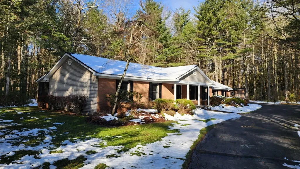 1 Norris Road Forestburgh NY 12777
