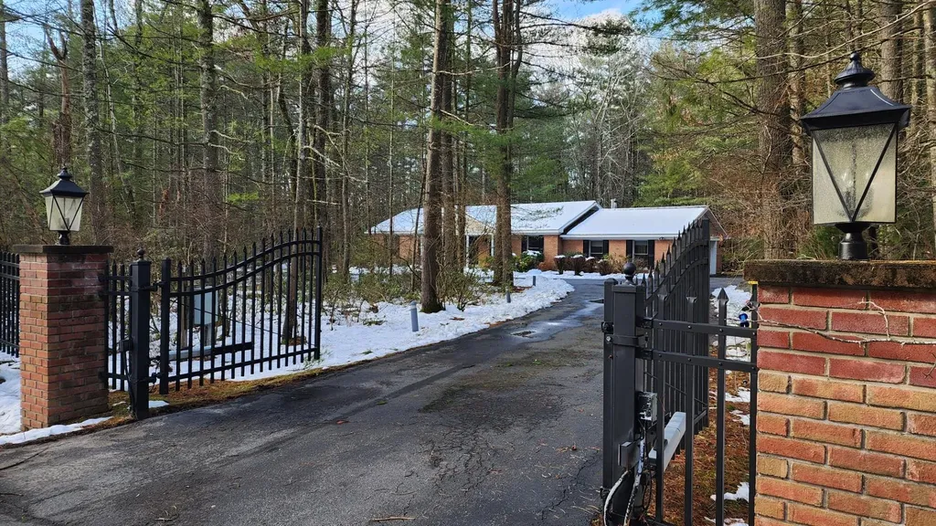 1 Norris Road Forestburgh NY 12777