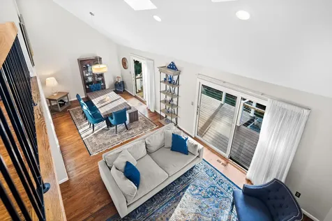 16 Skyview Lane New Rochelle NY 10804
