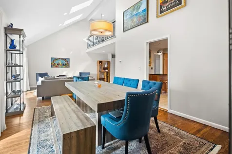16 Skyview Lane New Rochelle NY 10804