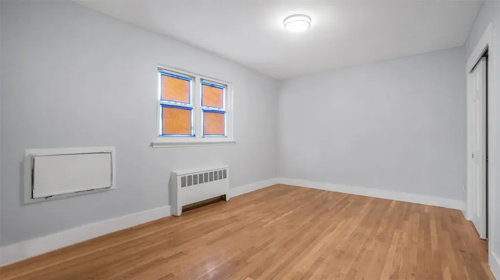 1812 Muliner Avenue Bronx NY 10462