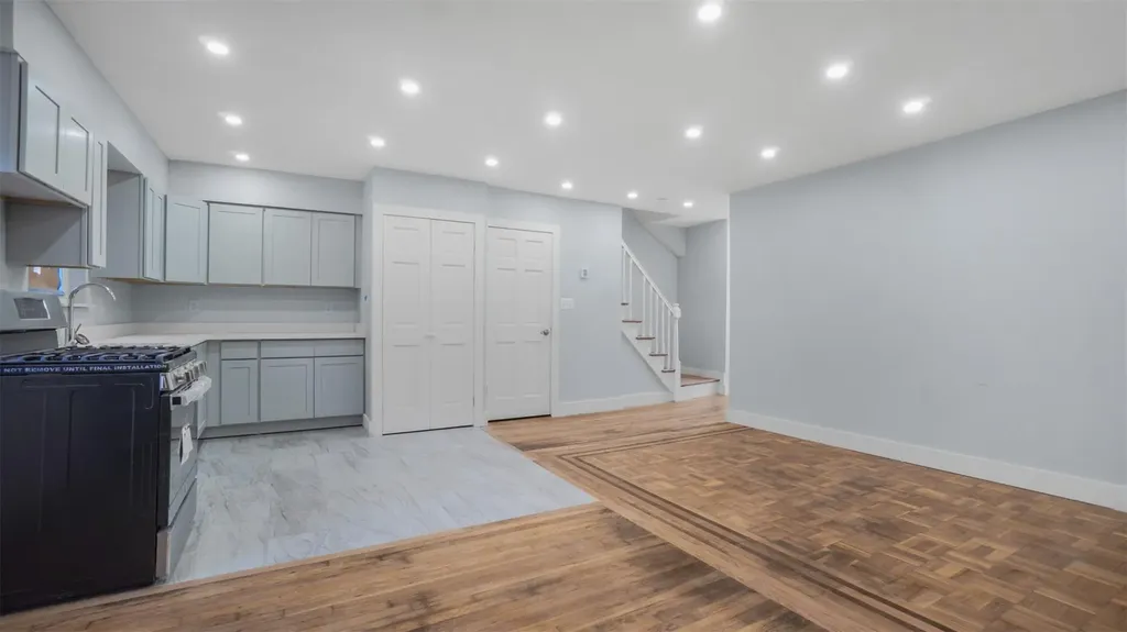 1812 Muliner Avenue Bronx NY 10462
