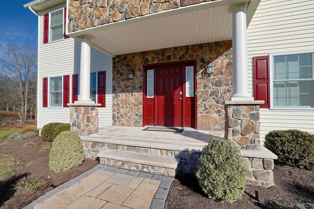 206 Elise Drive Middletown NY 10941