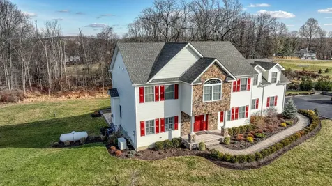 206 Elise Drive Middletown NY 10941