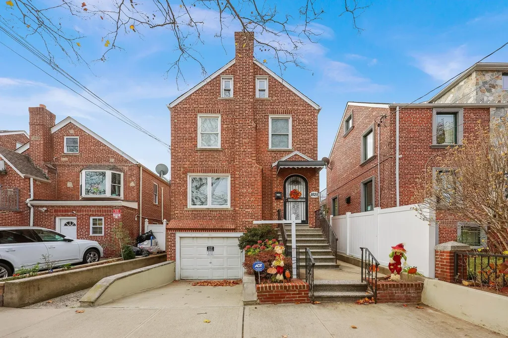 1825 Yates Avenue Bronx NY 10461