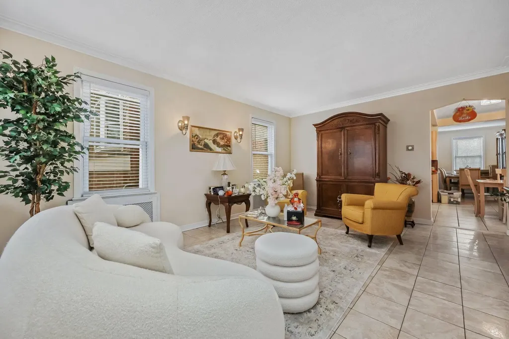 1825 Yates Avenue Bronx NY 10461