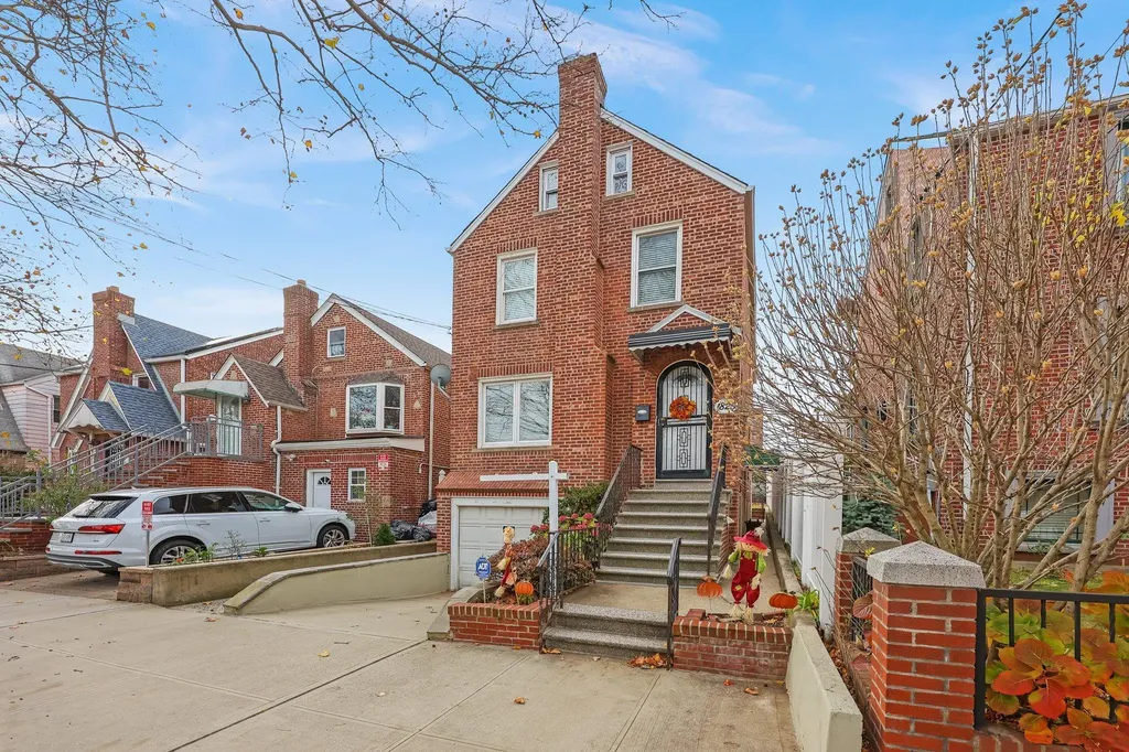 1825 Yates Avenue Bronx NY 10461