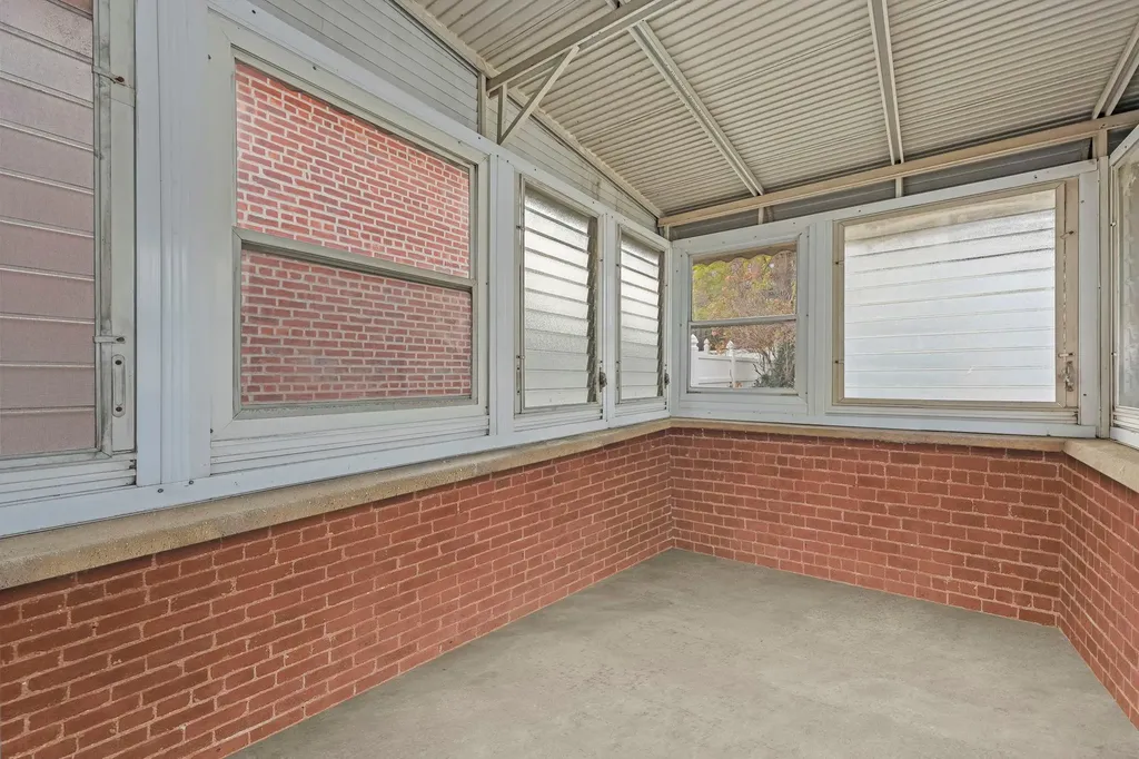1825 Yates Avenue Bronx NY 10461