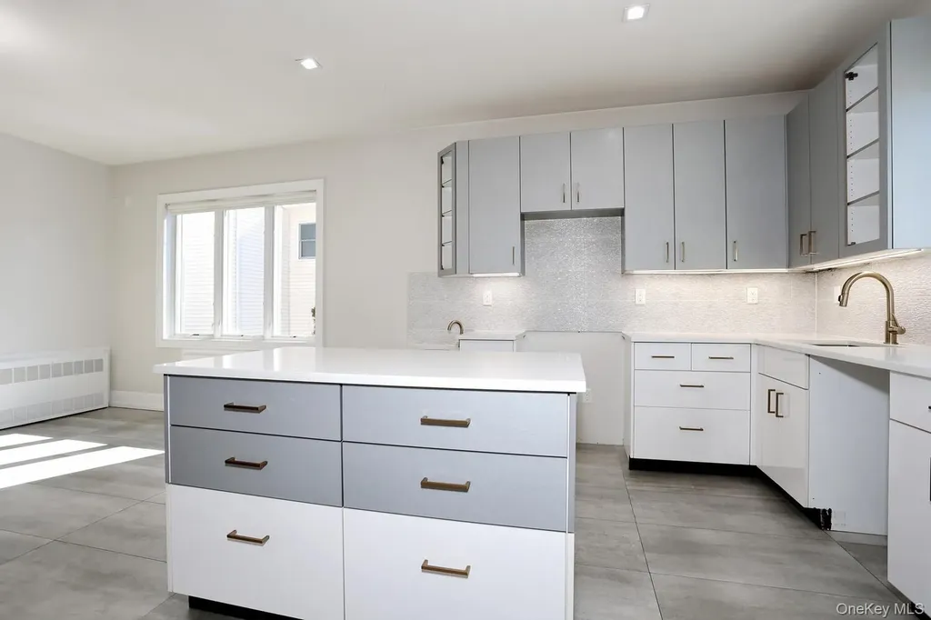 8 Neil Road Spring Valley NY 10977