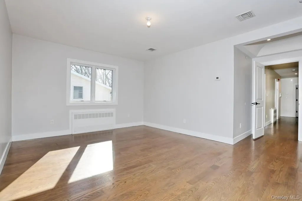 8 Neil Road Spring Valley NY 10977