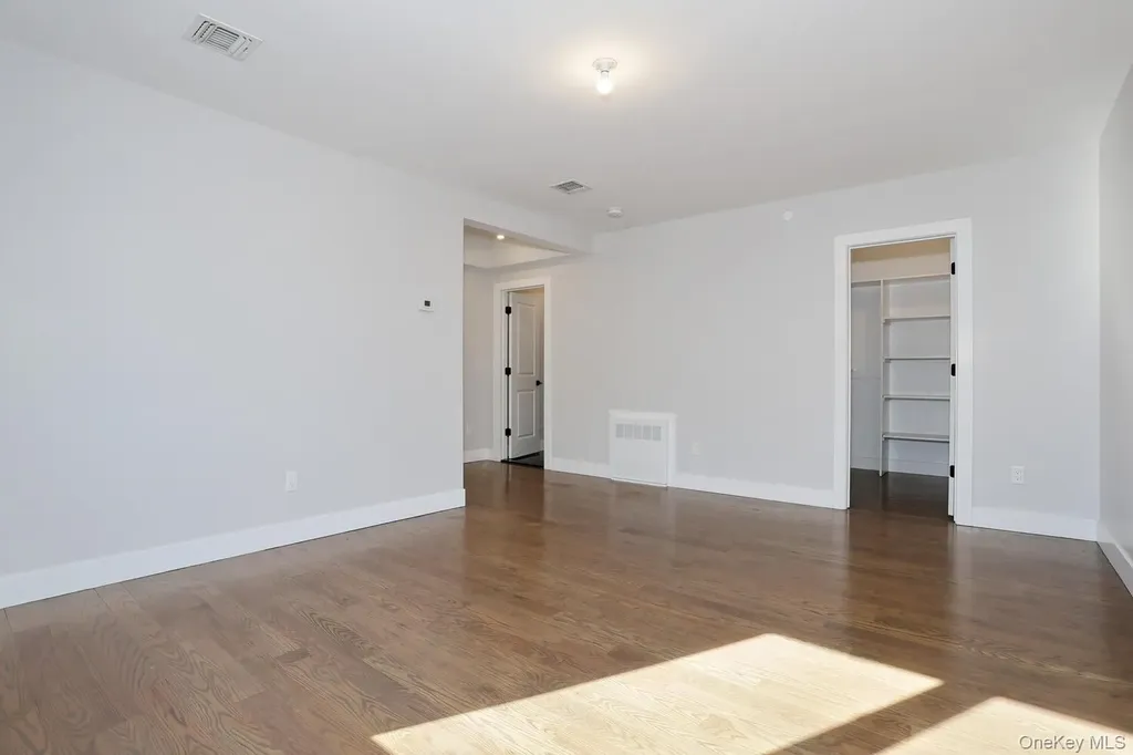 8 Neil Road Spring Valley NY 10977