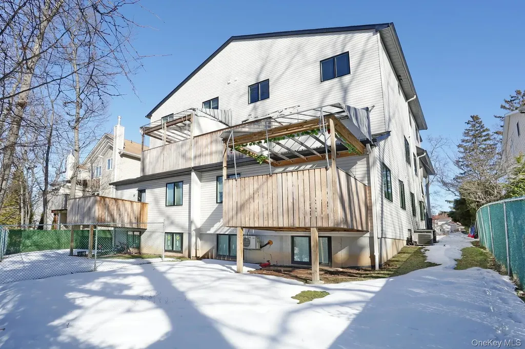 8 Neil Road Spring Valley NY 10977