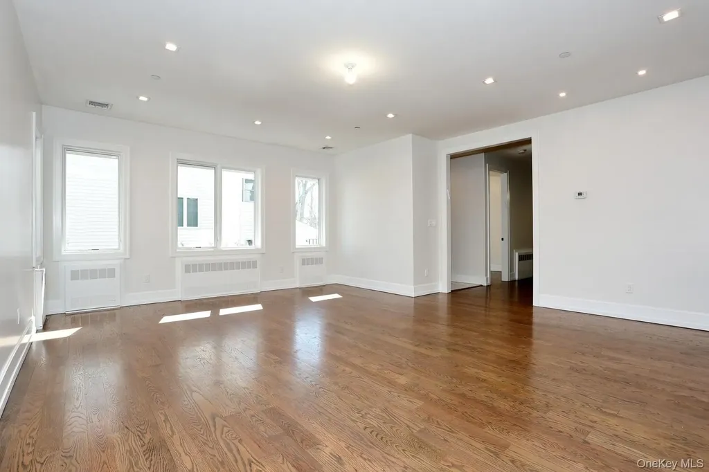 8 Neil Road Spring Valley NY 10977