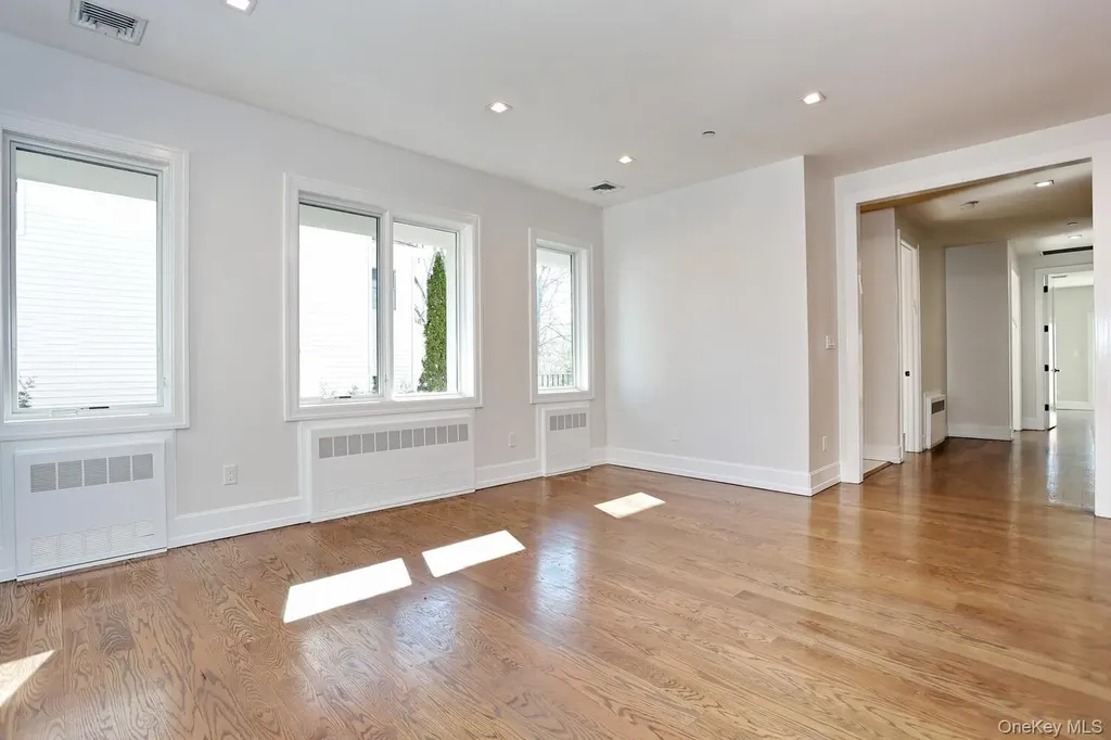 8 Neil Road Spring Valley NY 10977