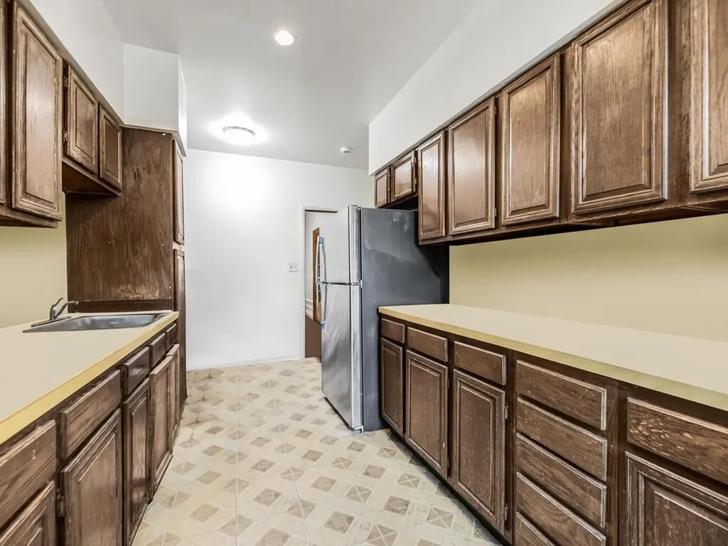 2648 Morris Avenue Bronx NY 10468