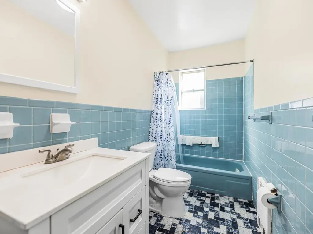 2648 Morris Avenue Bronx NY 10468