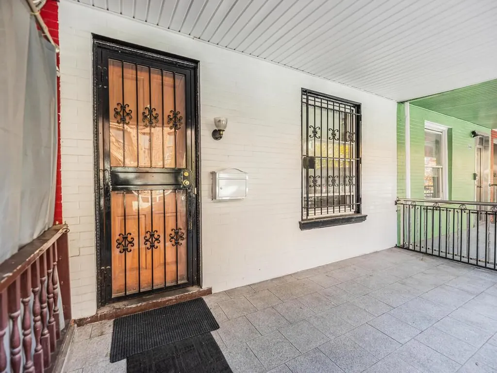 2648 Morris Avenue Bronx NY 10468