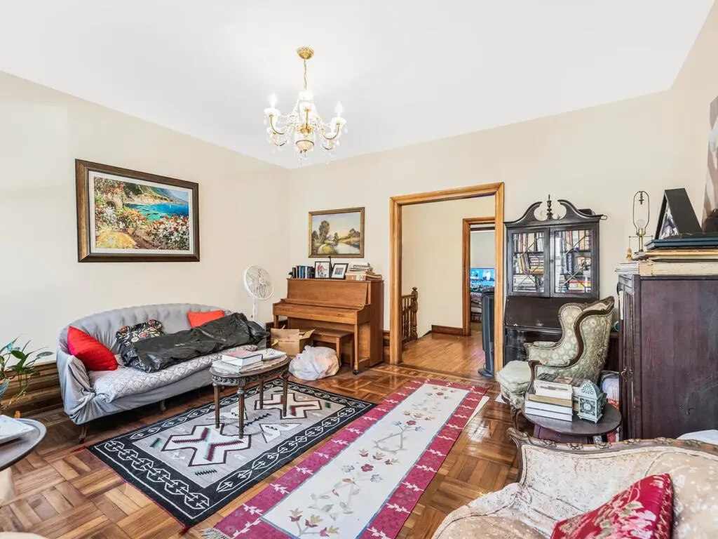 2648 Morris Avenue Bronx NY 10468