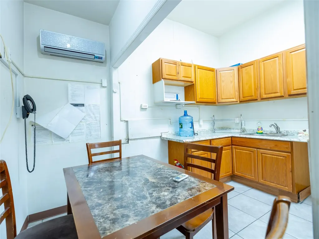 1761 Carter Avenue Bronx NY 10457