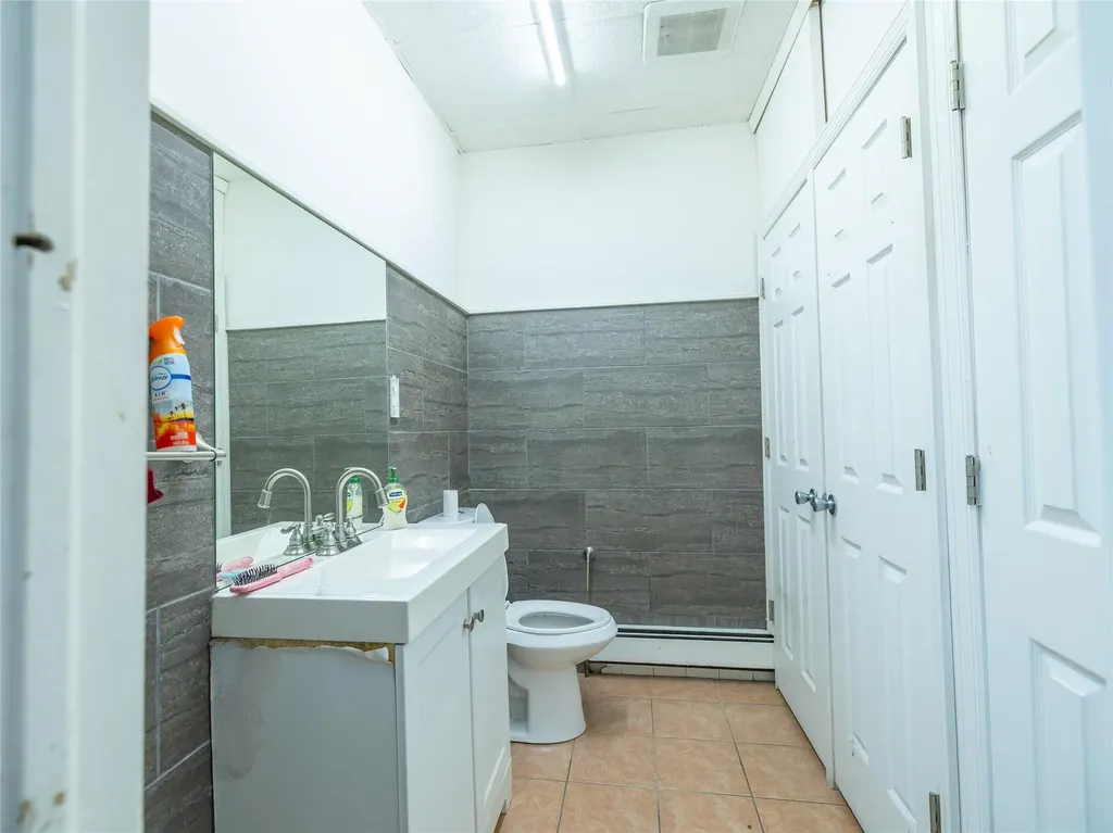 1761 Carter Avenue Bronx NY 10457