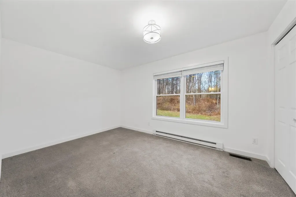 93 Kelly Road Red Hook NY 12571