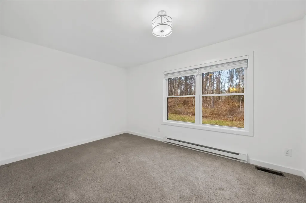 93 Kelly Road Red Hook NY 12571