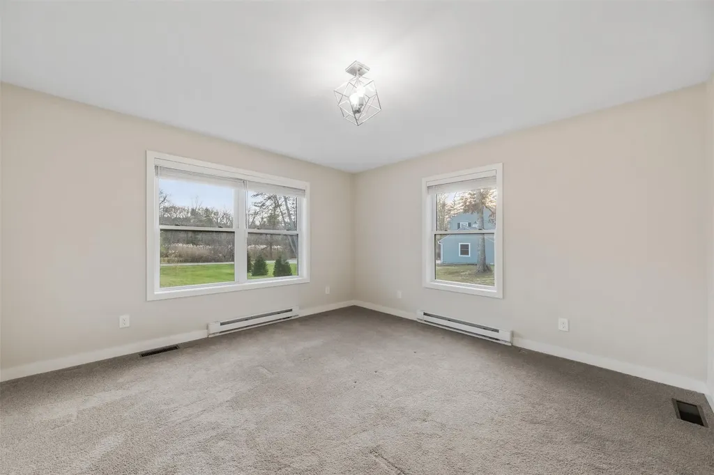 93 Kelly Road Red Hook NY 12571
