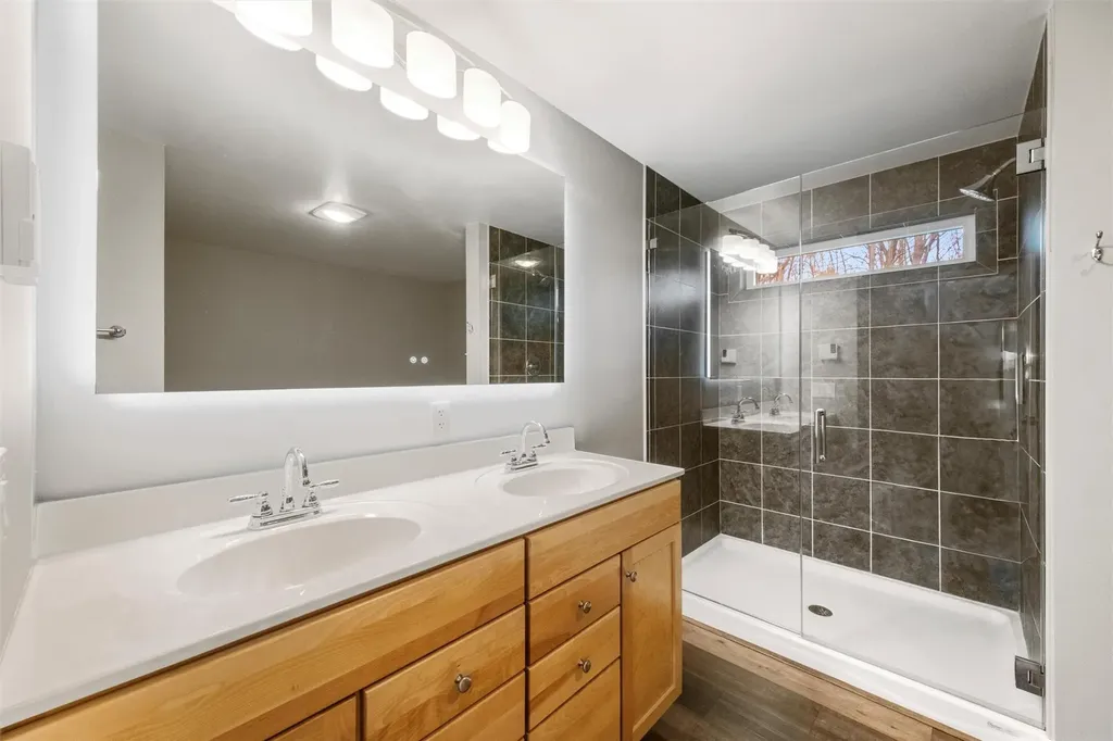 93 Kelly Road Red Hook NY 12571