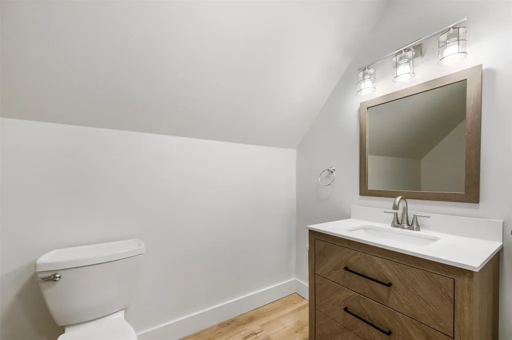 93 Kelly Road Red Hook NY 12571