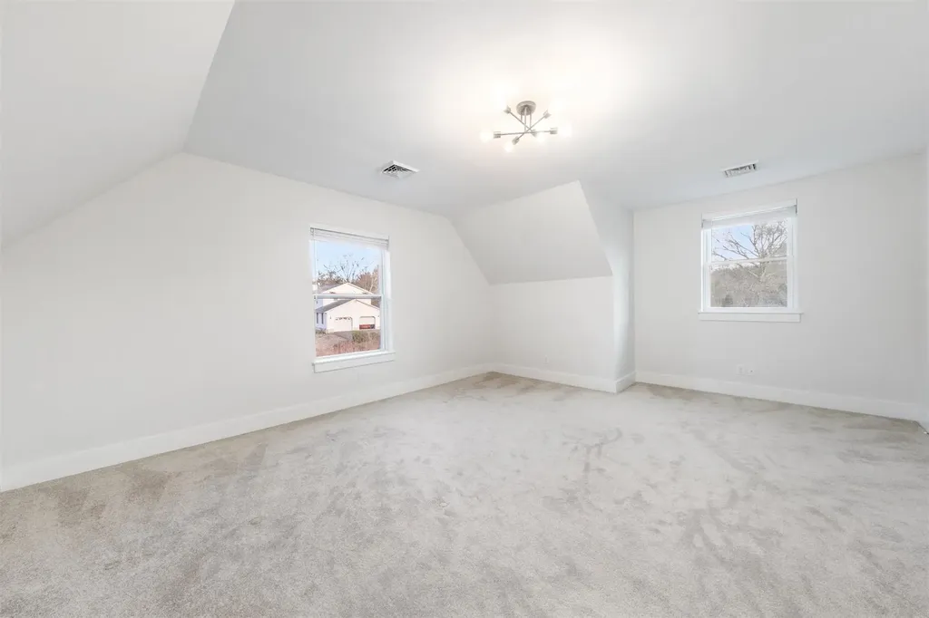 93 Kelly Road Red Hook NY 12571