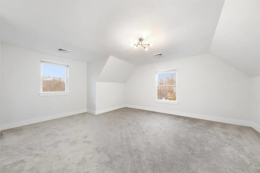 93 Kelly Road Red Hook NY 12571