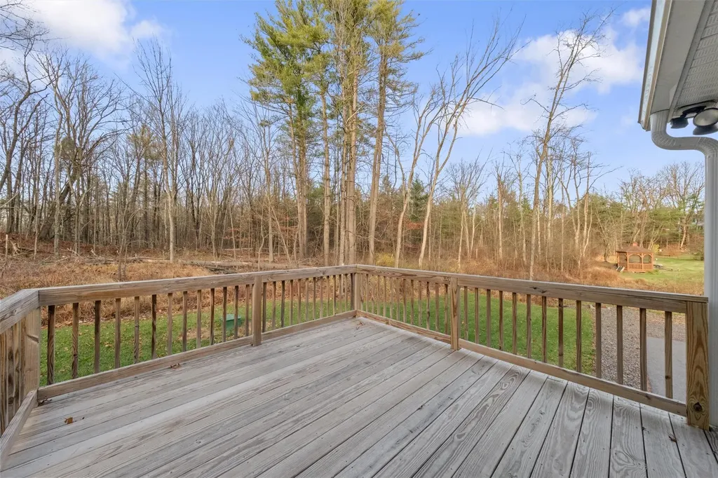 93 Kelly Road Red Hook NY 12571