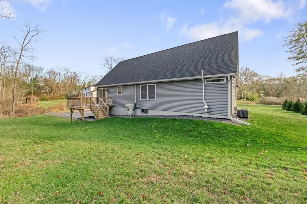 93 Kelly Road Red Hook NY 12571